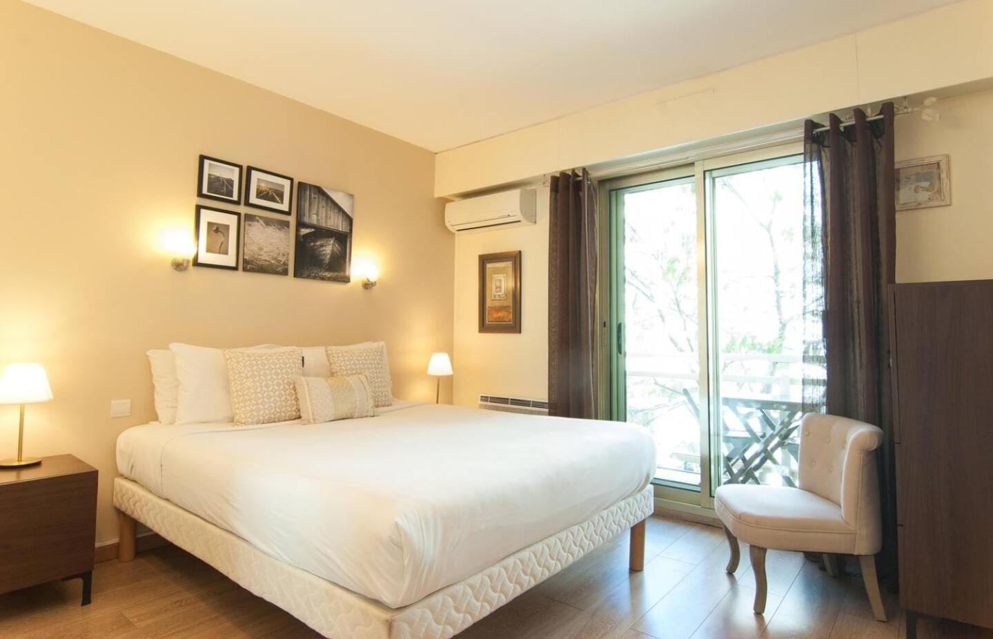 Elegant Apt W/2 Terraces/Mins To Beach & Shops Antibes Kültér fotó